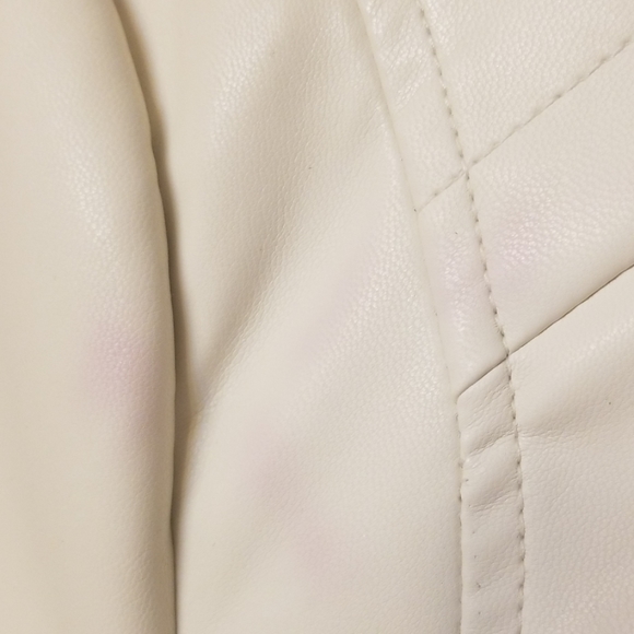 Bebe Cream Faux Leather biker Crop Jacket - Picture 8 of 8